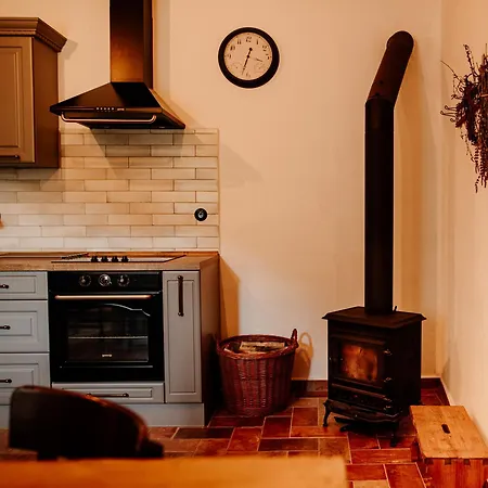 Na Stare Myslivne Apartment