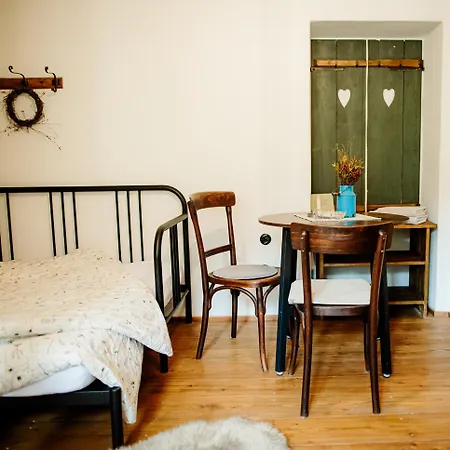 Na Stare Myslivne Apartment